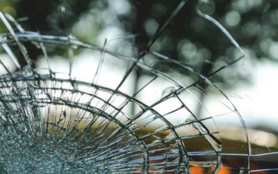 5 Reasons to Replace Instead of Repair Your Windshield